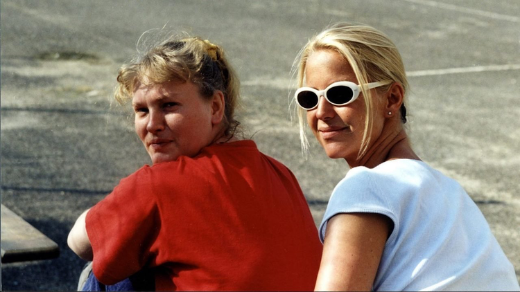 Gesehen: Die Kinder sind tot (2003) - Jeder ist sich selbst der Nächste